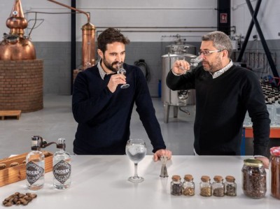 Vive una experiencia única con la ginebra artesanal de Gin Roders
