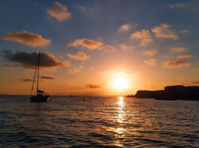 Puesta de sol en velero en Tabarca desde Santa Pola