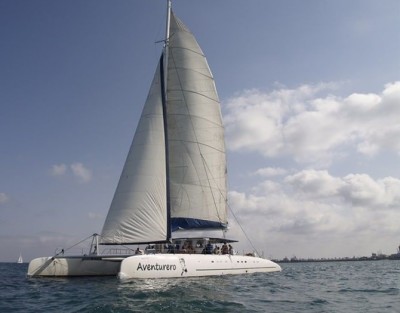 Alquiler de Catamarán en Alicante ¡Perfecto para Despedidas!