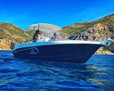 Alquiler de barco privado en Dénia para 9 personas