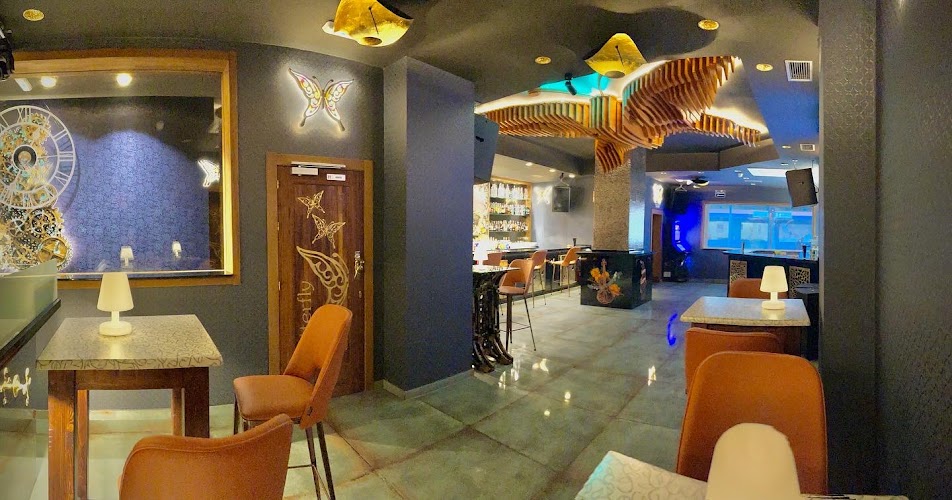 Pub butterfly