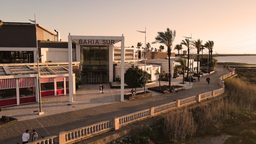 Centro Comercial Bahía Sur