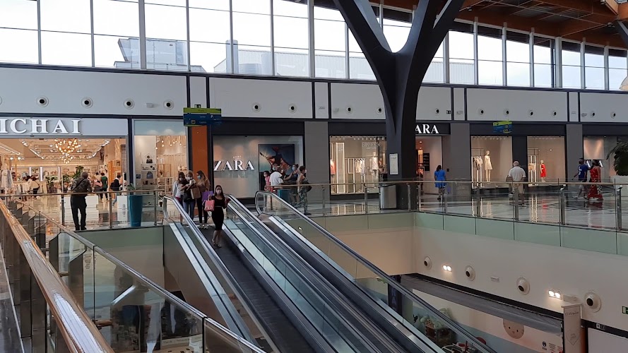 Centro Comercial El Mirador
